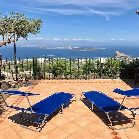 Bianca - Un Angolo Di Paradiso. * Barano dʼIschia