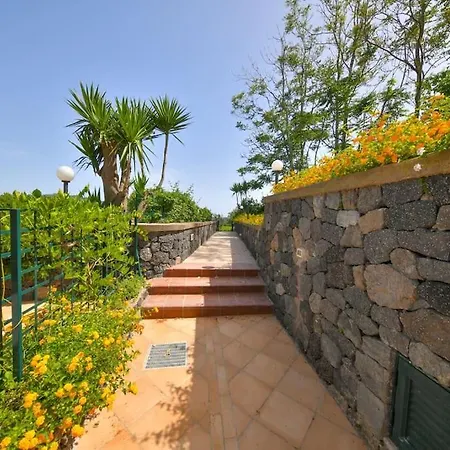 Bianca - Un Angolo Di Paradiso. Barano dʼIschia